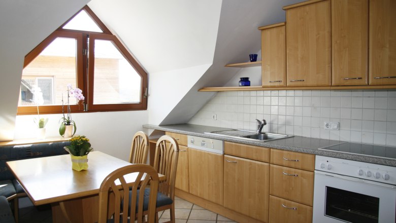 Ferienwohnung K&uuml;che, &copy; Bioweinbau Strom